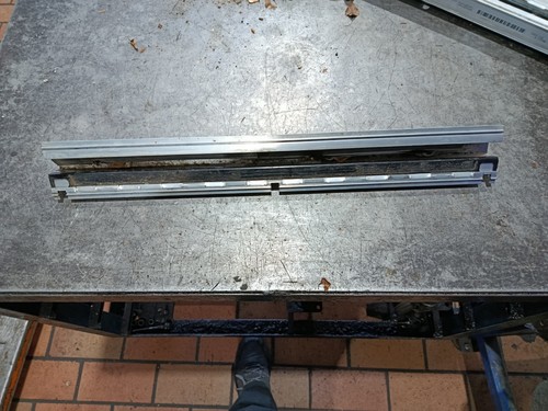 Peugeot 807 rail siège