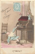 CP PATATRAS - CHUTE PETITE FILLE ESSAYANT D'ATTRAPER TIRELIRE SECRETAIRE