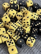 • Lot de 5 Dés à jouer 14 mm Noirs Jaunes Jeux De Sociétés Yams …  •