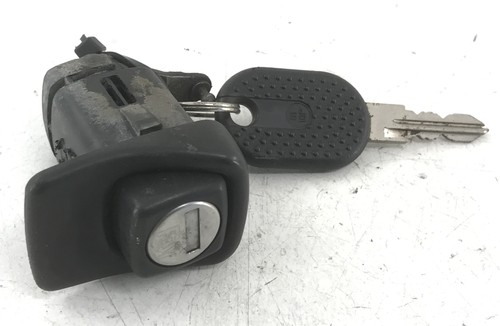 Serrure porte avant gauche - serrure,