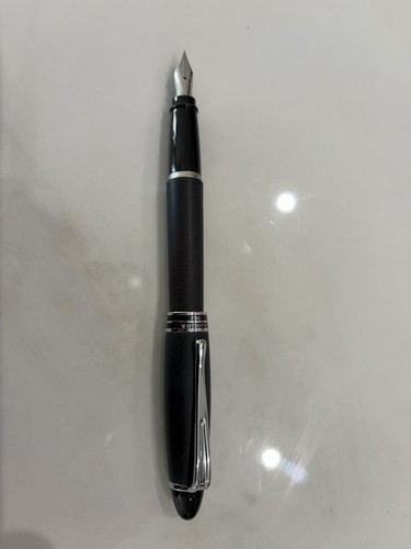 Aurora ipsilon fountain pen - ipsilon,