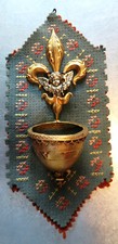 BENITIER XIXème FLEUR de LYS & ANGE GARDIEN laiton doré &métal argenté BRODERIE