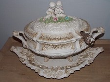 Soupière avec couvercle +