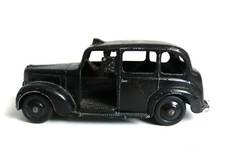 DINKY TOYS ENGLAND  TAXI AUSTIN NOIR    BON ÉTAT  1/43ème     ANNÉES 60