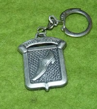 Ancien porte clés aluminium Young Banjo Noël chausse jeune  Keyring Portachiavi