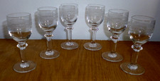 6 anciens petits verres à