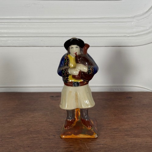 Henriot quimper figurine - quimper,