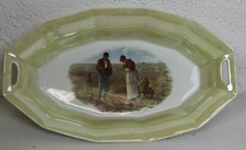 Ancien Plat effet nacré - Paysans dans les champs