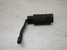 cale pieds avant droite avec