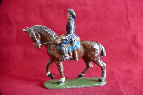 Quiralu officier chasseur - quiralu,
