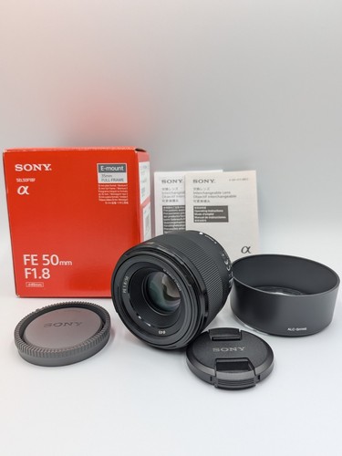 Sony 50mm full frame - f1.8,