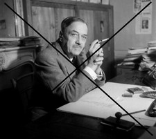 PHOTO DE BERNARD GRASSET 1954