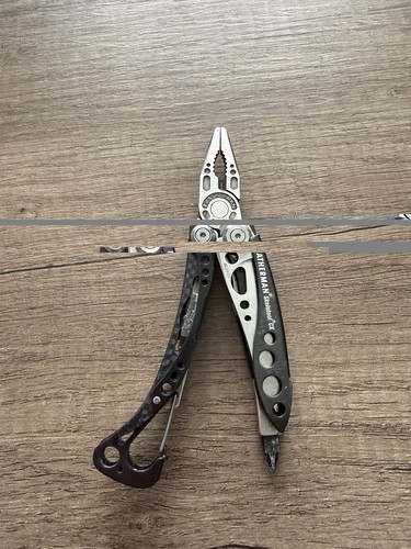 Leatherman skeletool black - black, cx