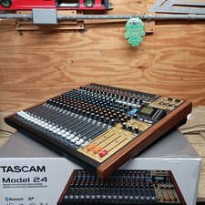 TASCAM Model 24 Multitrack