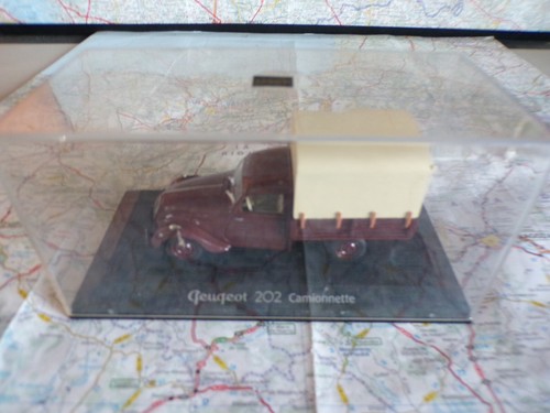 Peugeot 202 baché marron - 202,