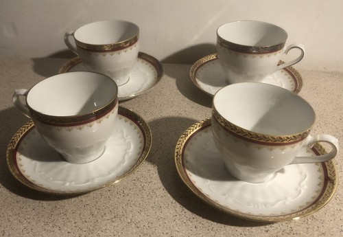 Tasses café et soucoupe - à,