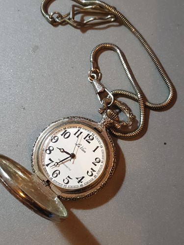 Montre gousset mècanique - ,