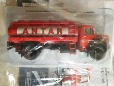 Collection Berliet N°79. Le Berliet GLR 8 a Citerne Carburant 1954. 1/43 