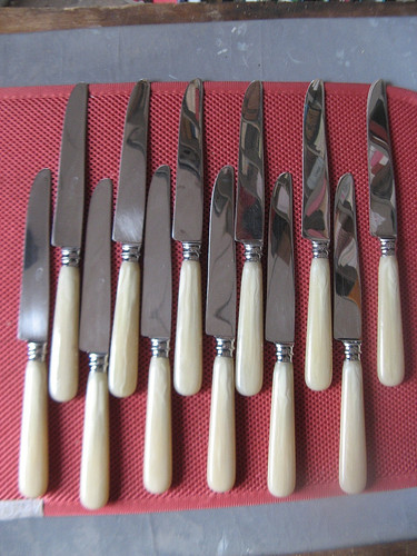 613 12 couteaux de table - "613.10",