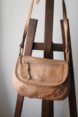 Nat nin sac - main, cuir