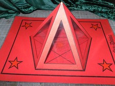PYRAMIDE PENTADOME ROUGE Souhait Radionique Esotérisme+