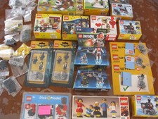 LOT DE 18  SET LEGO SUR LES THEMES DIVERS  NEUF SCELEES