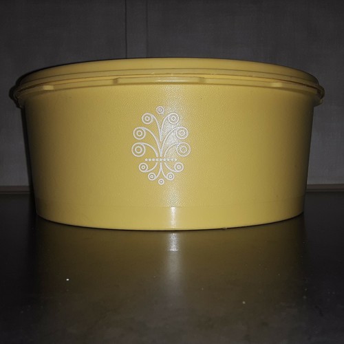 Used vintage yellow - vintage,