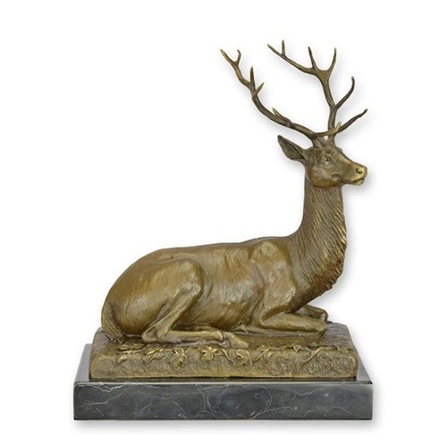 Sculpture cerf couché en - cerf,