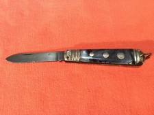 couteau pliant Mikov