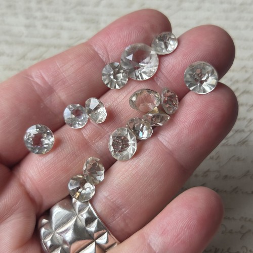 Lot strass anciens xixè - 14,