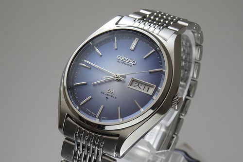 Vintage 1975 japan seiko - vintage,