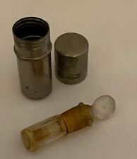 DRALLE " Illusion " dans son tube ( le plus petit échantillon du monde ) )