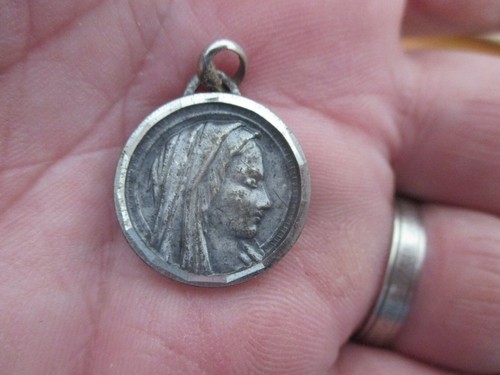 Ancienne médaille religieuse