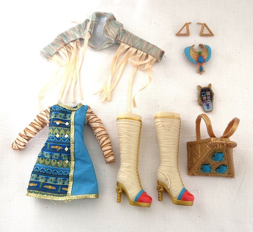 Lot vêtements pour poupée - vêtements,