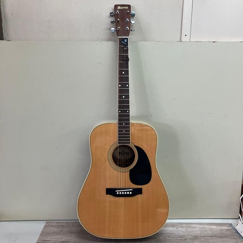 Guitare acoustique vintage