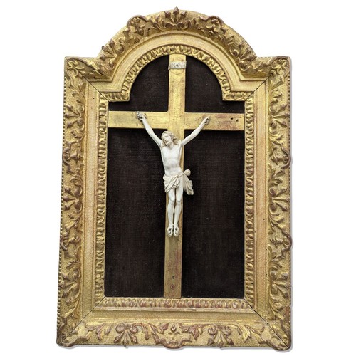 Crucifix dans son - cadre, bois