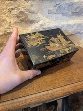 Ancienne boite publicitaire