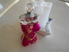 FLACON DECORATIF POUR PARFUM 