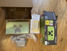 New Nintendo 2DS XL Minecraft Creeper Edition Neuf