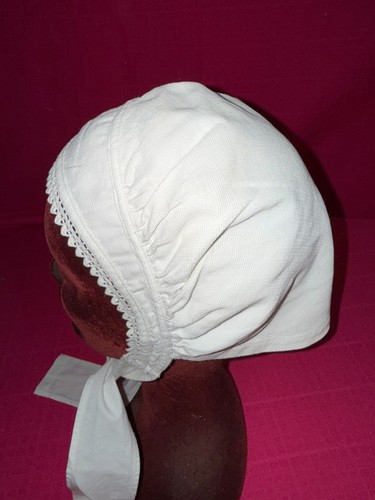Ancienne coiffe folklorique