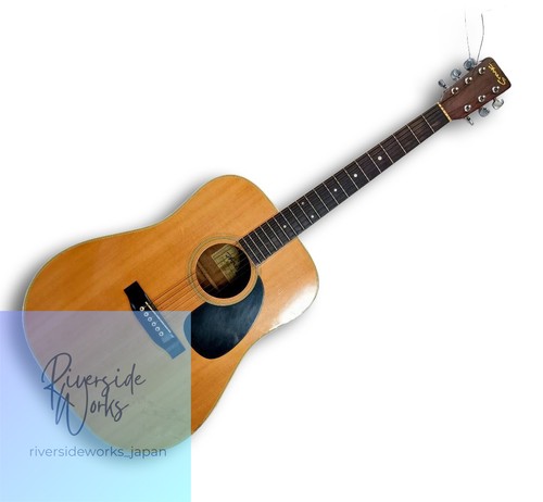 Guitare acoustique three - three, s