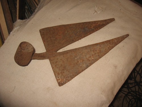 Houe vigneronne forgée - houe,