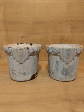 Jolie Cache Pot En Fonte Émaillée Avec Belle Couleur Bleu Grisé.