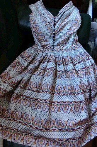 Une robe vintage - robe,