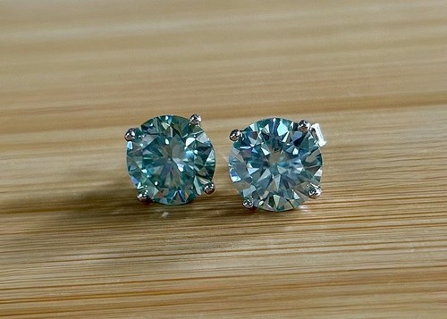 Boucles oreilles clous - boucles,