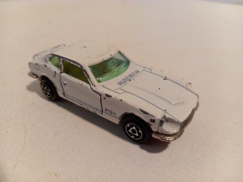 Majorette 229 datsun - p,