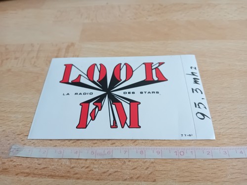 Autocollant look la - autocollant,
