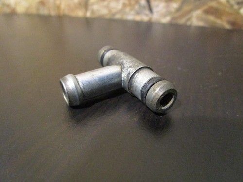 Raccord de carburateur - t,