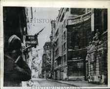 1944 Press Photo a French