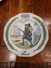 Rare Assiette En Porcelaine